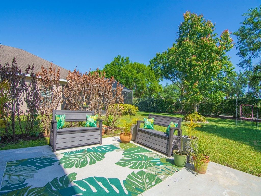 521 N Valencia Circle Sw, Vero Beach, FL 32968 Photo