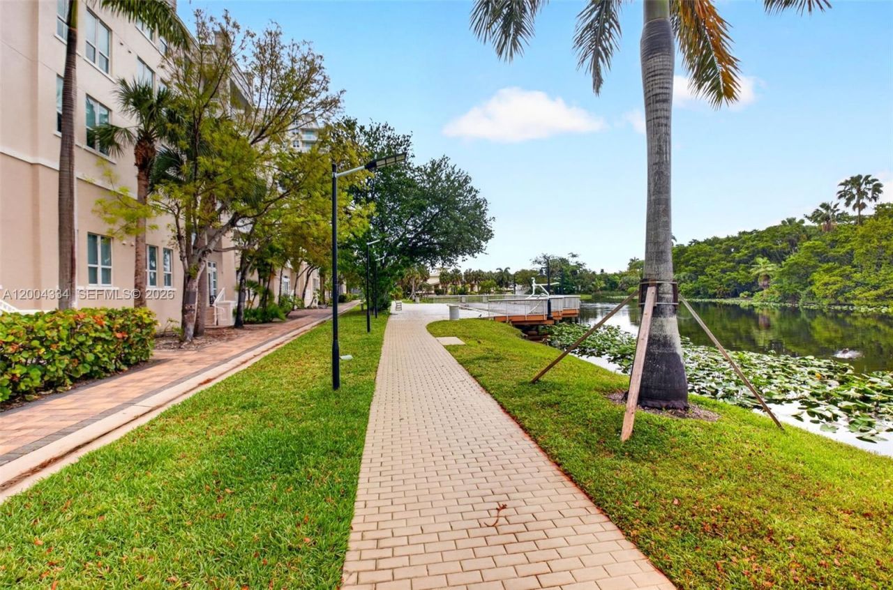 350 N Federal Hwy, Unit TH102S, Boynton Beach, FL 33435 Photo