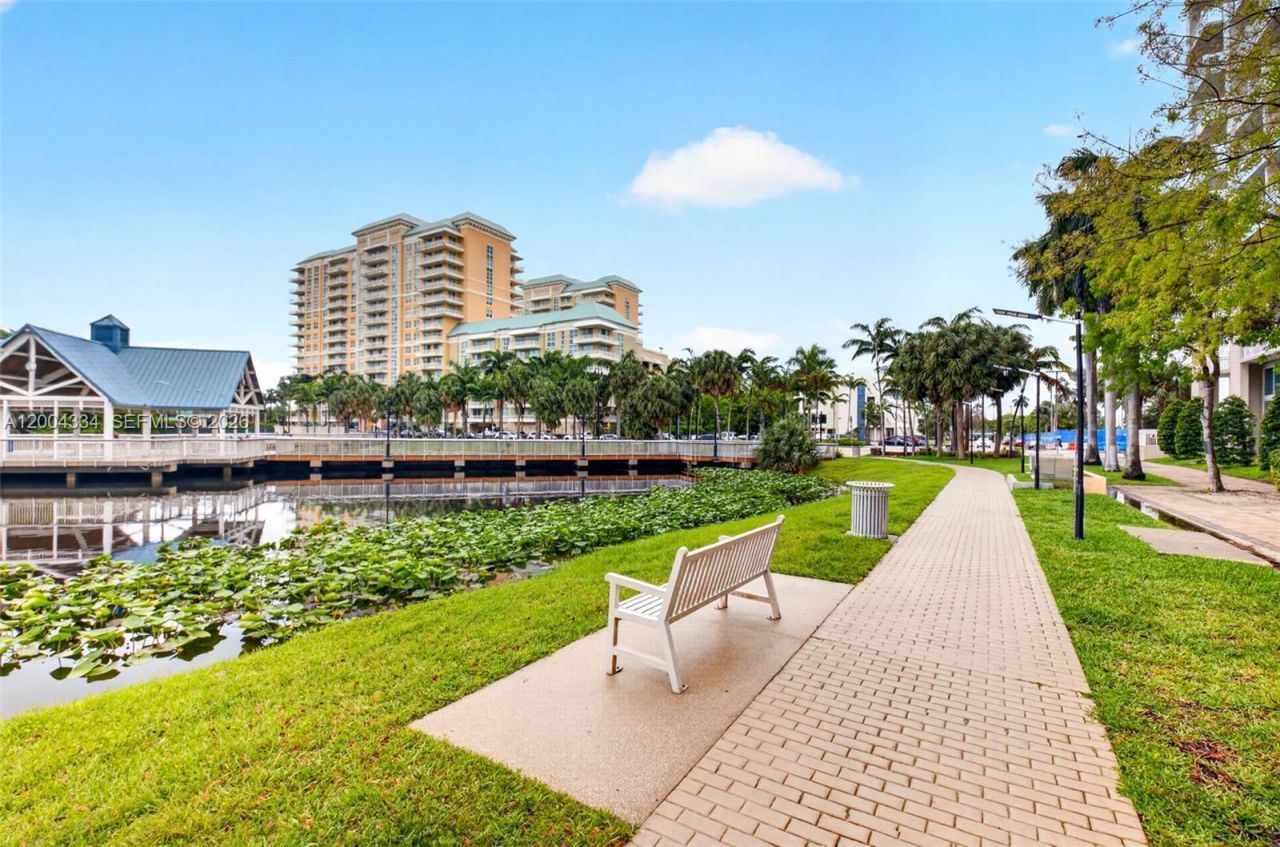 350 N Federal Hwy, Unit TH102S, Boynton Beach, FL 33435 Photo