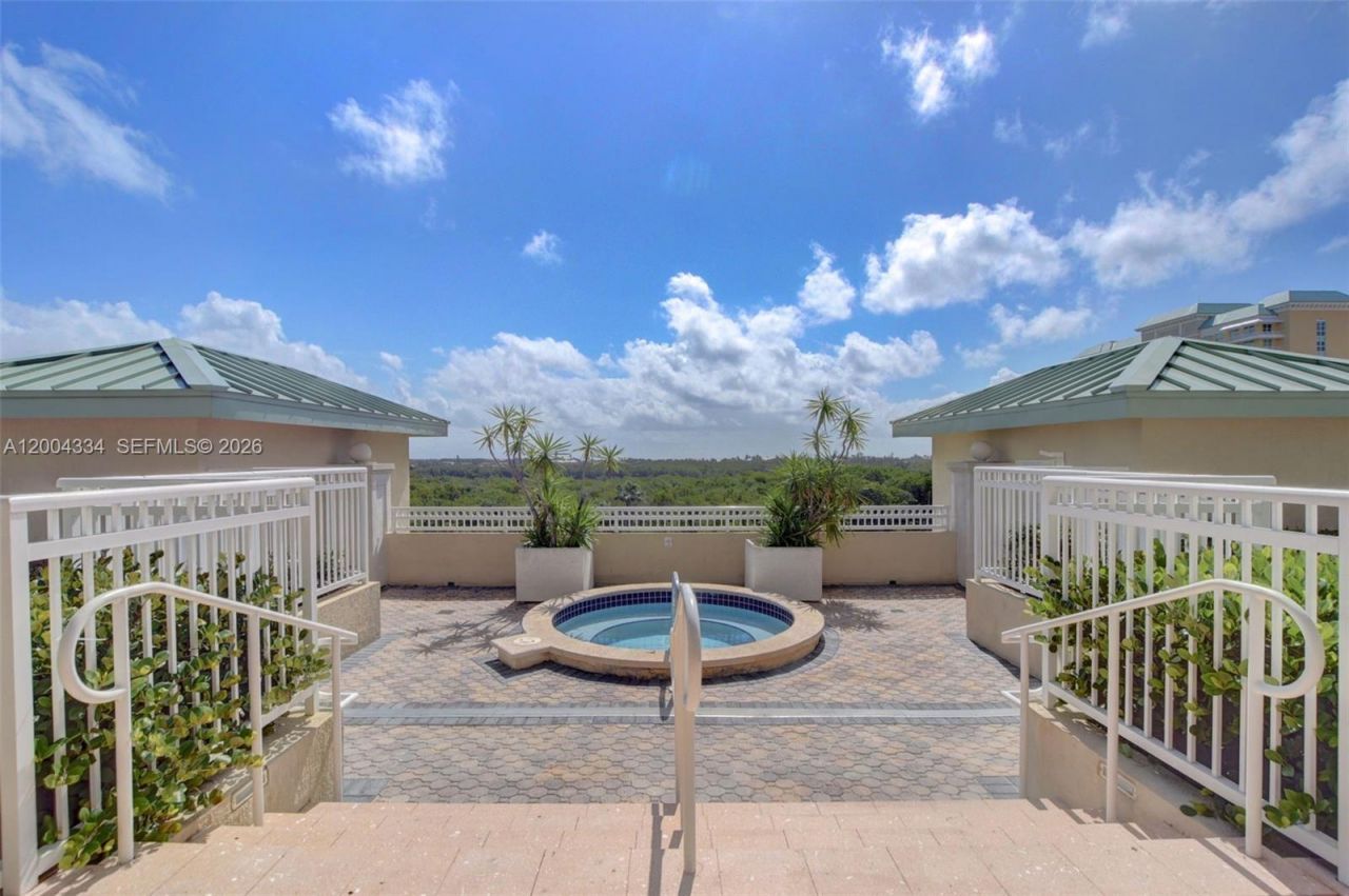 350 N Federal Hwy, Unit TH102S, Boynton Beach, FL 33435 Photo