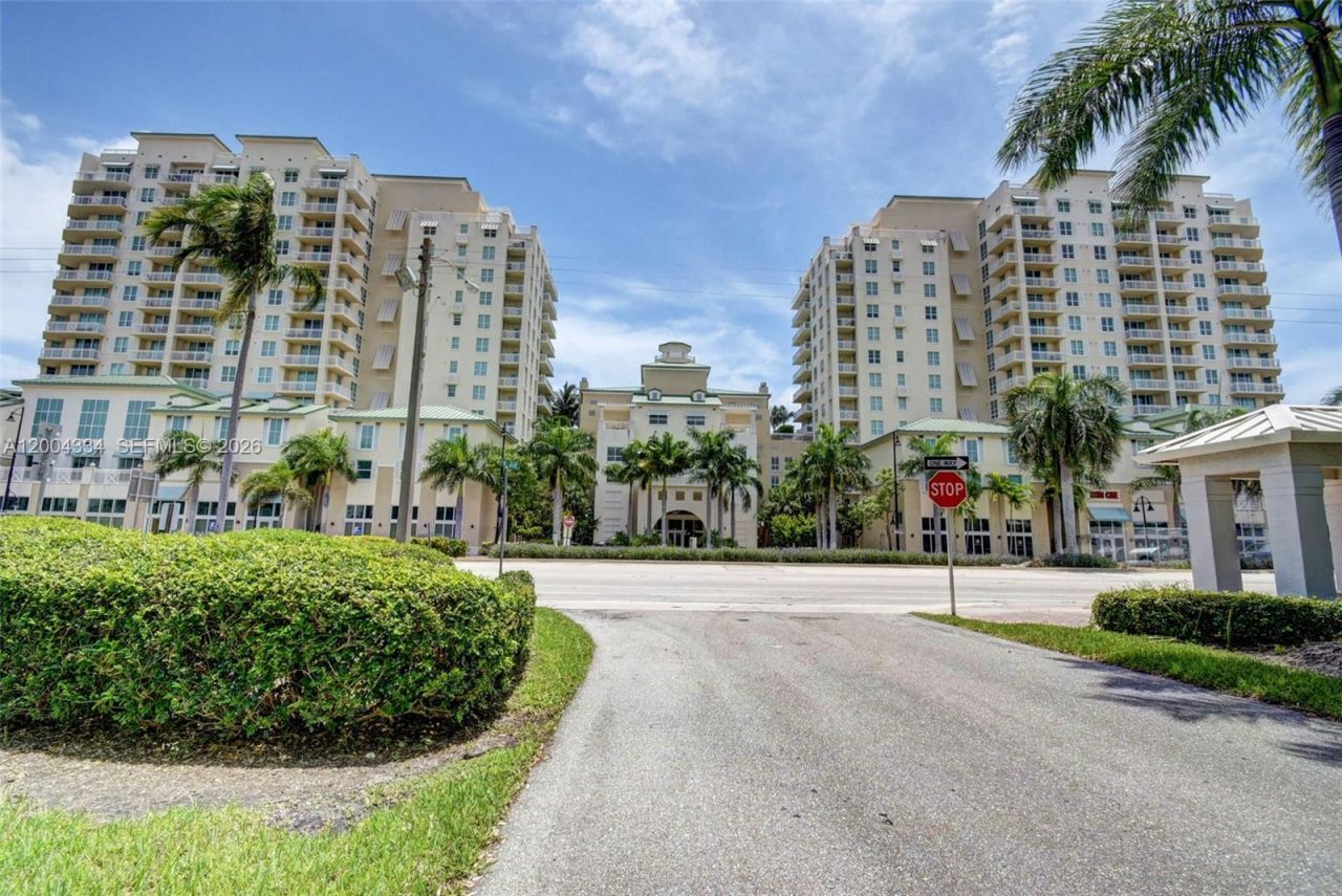 350 N Federal Hwy, Unit TH102S, Boynton Beach, FL 33435 Photo