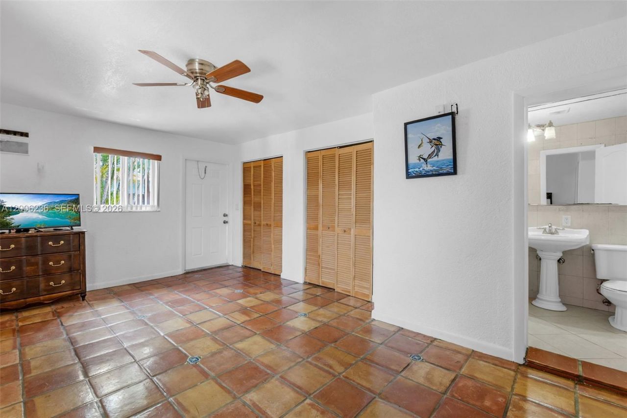9625 SW 47th St, Miami, FL 33165 Photo