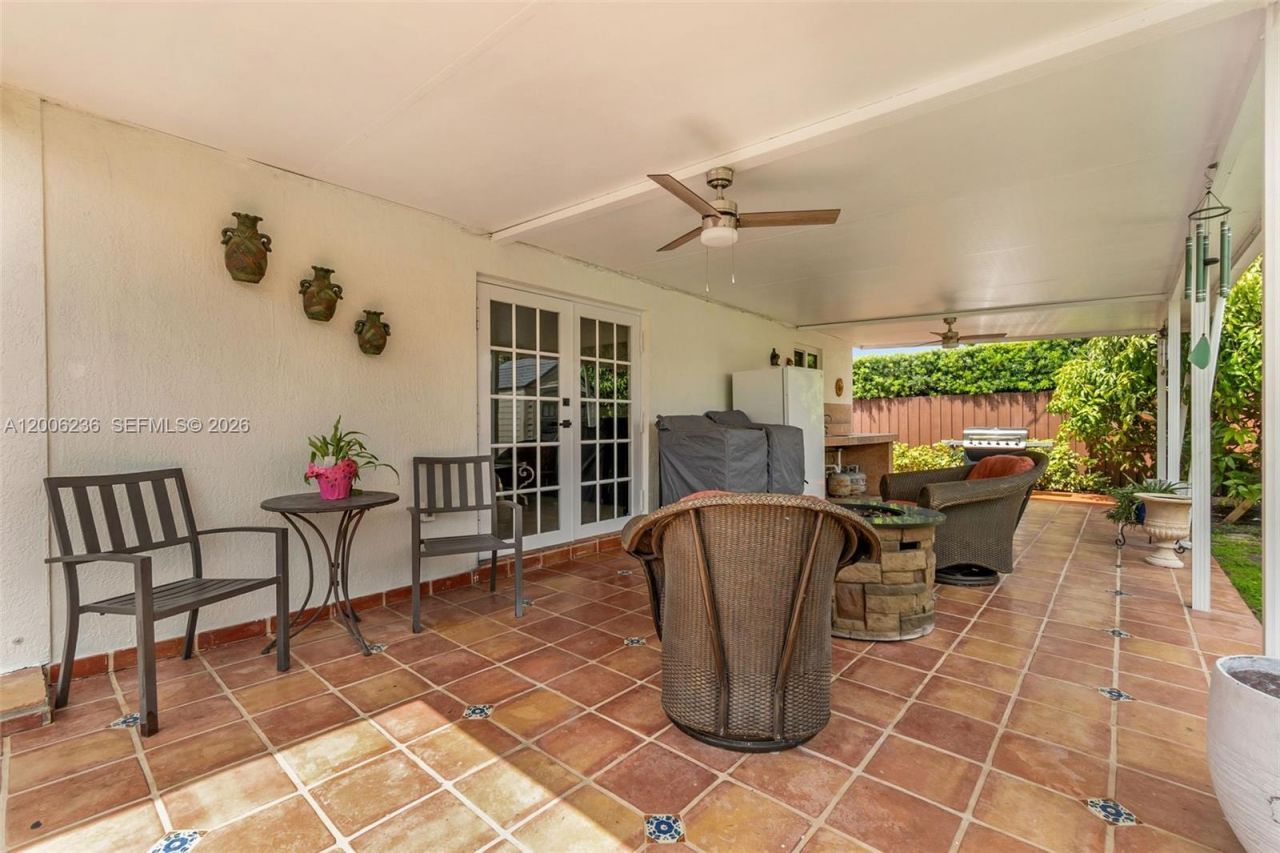 9625 SW 47th St, Miami, FL 33165 Photo