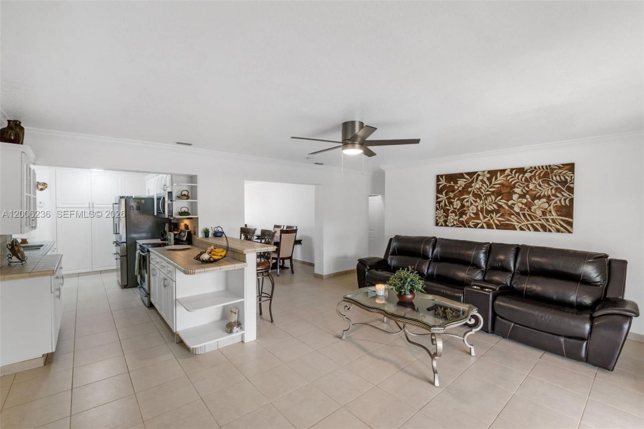 9625 SW 47th St, Miami, FL 33165 Photo