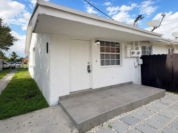 15741 NW 40th Ct, Unit B, Miami Gardens, FL 33054