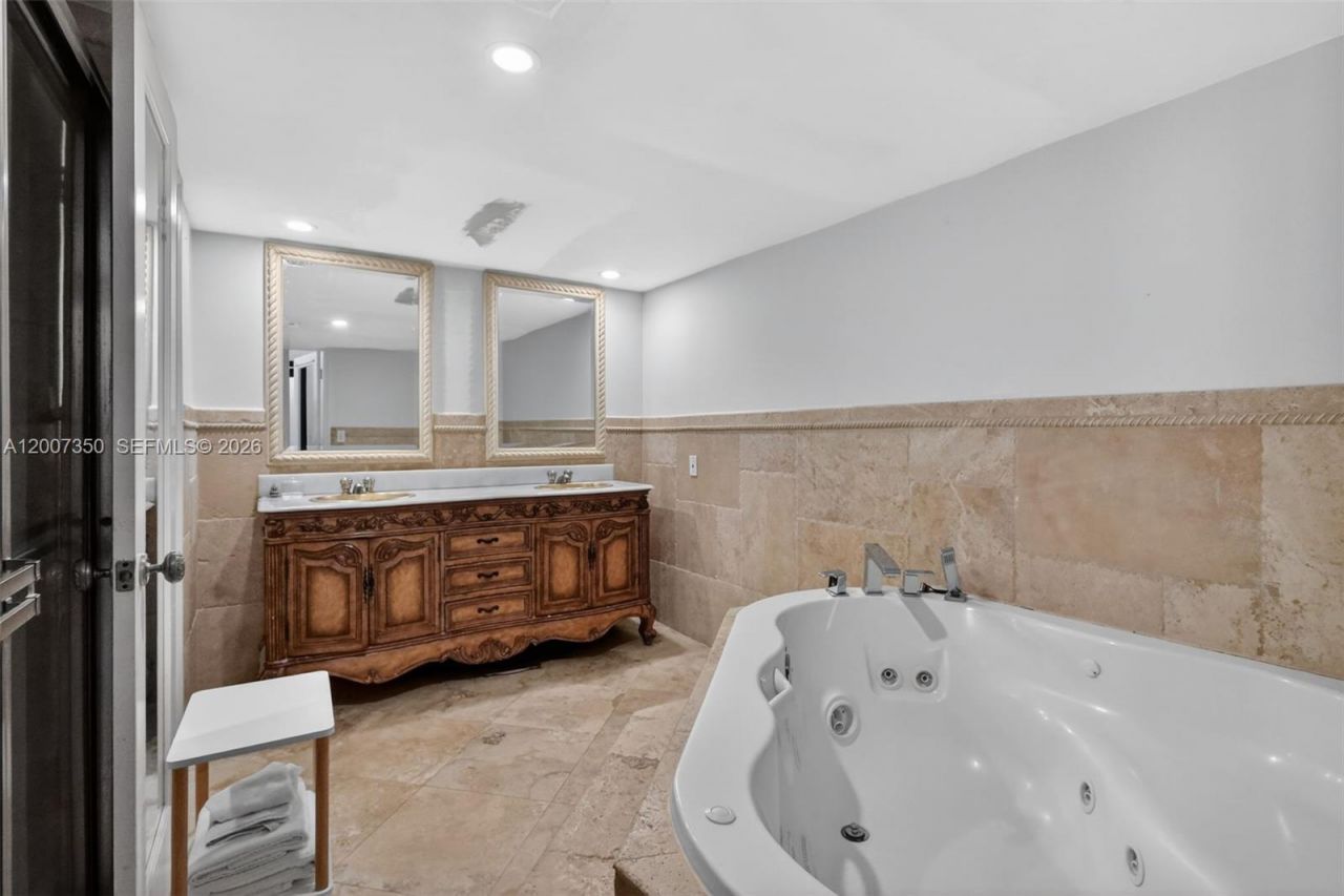 2751 S Ocean Dr , Unit 504S, Hollywood, FL 33019 Photo