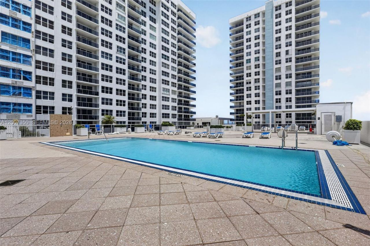 2751 S Ocean Dr , Unit 504S, Hollywood, FL 33019 Photo