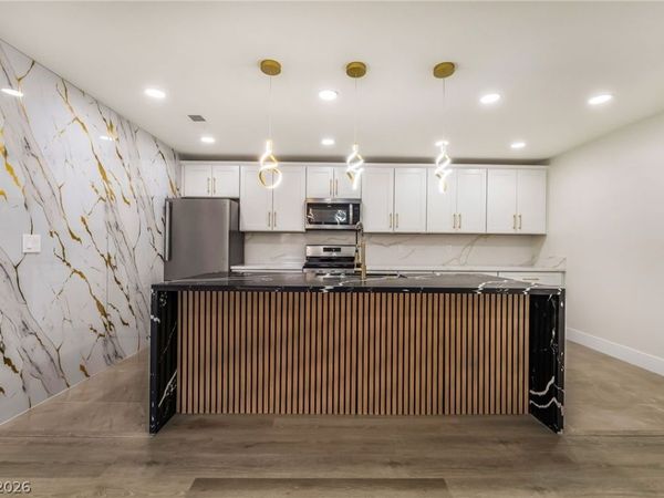 2200 S Fort Apache Road , Unit 2073, Las Vegas, NV 89117