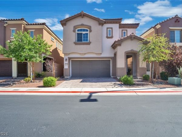 2000 Solvang Mill Drive , Las Vegas, NV 89135
