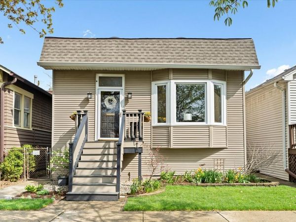 1750 W Olive Avenue , Chicago, IL 60660