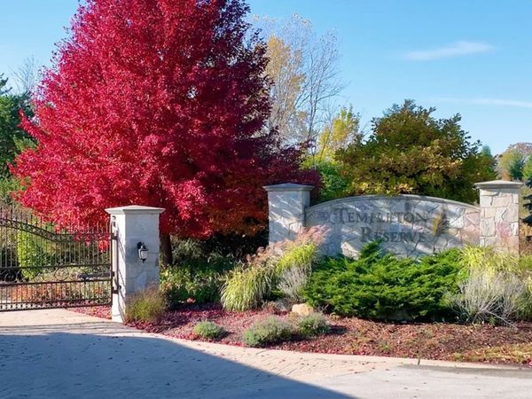 20 KELLER Lane , Oak Brook, IL 60523