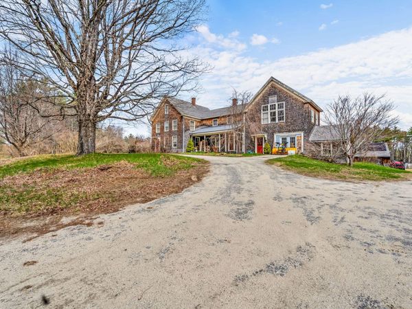 43 York Road, Minot, ME 04258