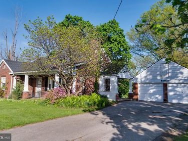 4330 PARADISE ROAD, DOVER, PA 17315