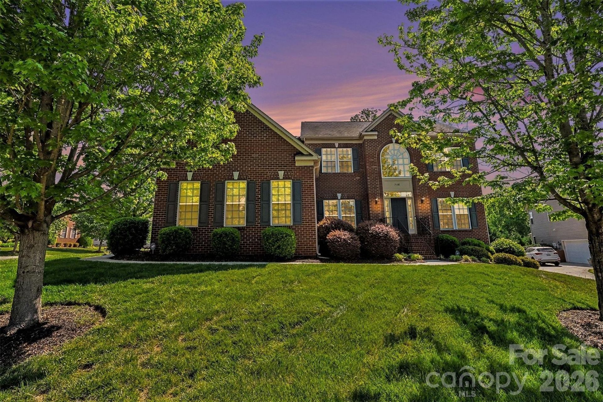 7608 Clarke Ridge Court, Charlotte, NC 28269 Main Photo