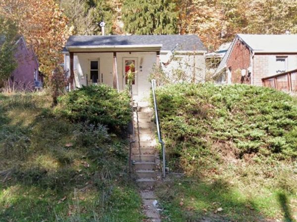 854 Bocktown Rd , Crescent, PA 15046