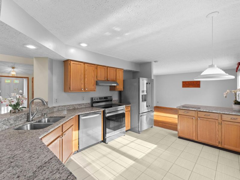 1200 Wexford Green Boulevard, Columbus, OH 43228 Photo 14