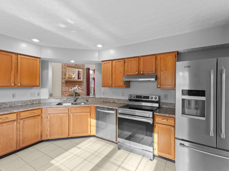 1200 Wexford Green Boulevard, Columbus, OH 43228 Photo 17