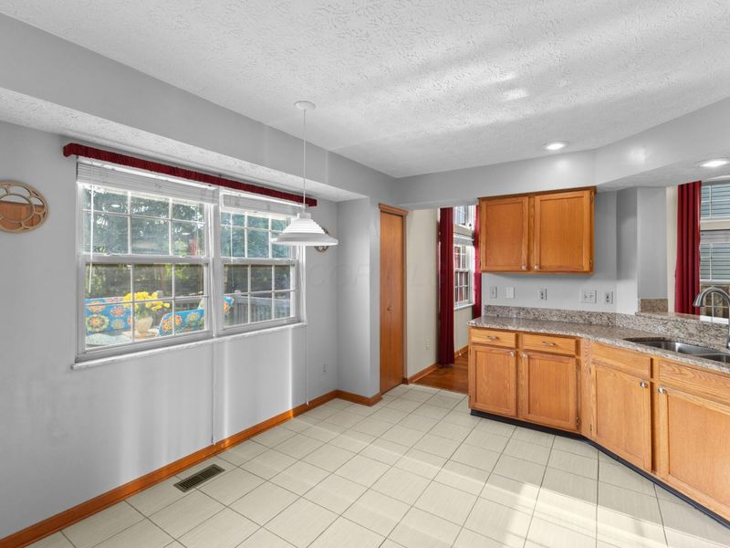 1200 Wexford Green Boulevard, Columbus, OH 43228 Photo 19