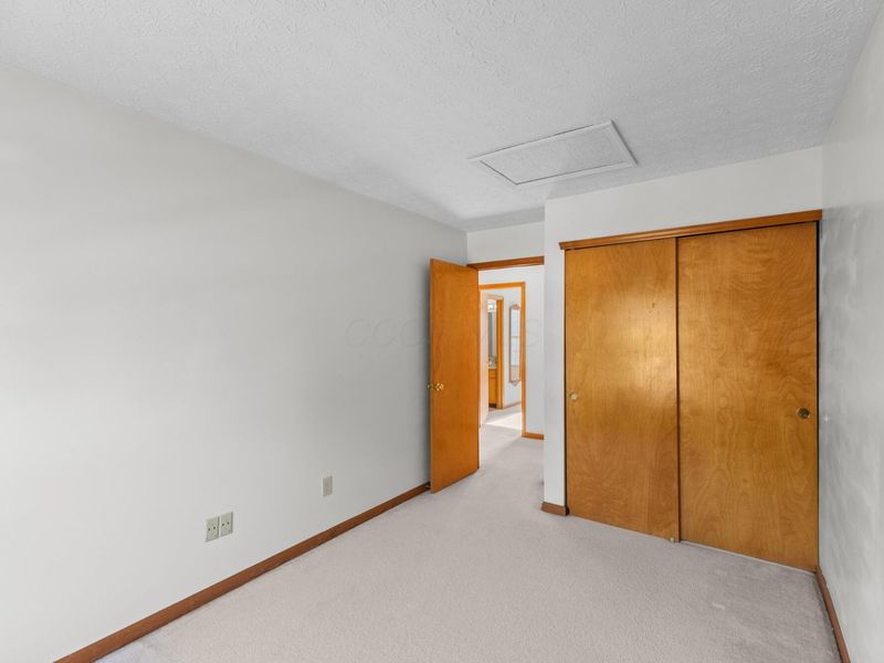 1200 Wexford Green Boulevard, Columbus, OH 43228 Photo 35