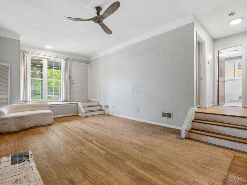 1502 Robinway Drive, Anderson Twp, OH 45230 Photo 12