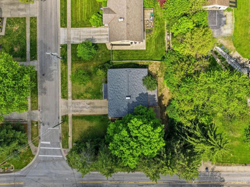 1502 Robinway Drive, Anderson Twp, OH 45230 Photo 2