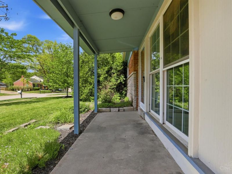 1502 Robinway Drive, Anderson Twp, OH 45230 Photo 6