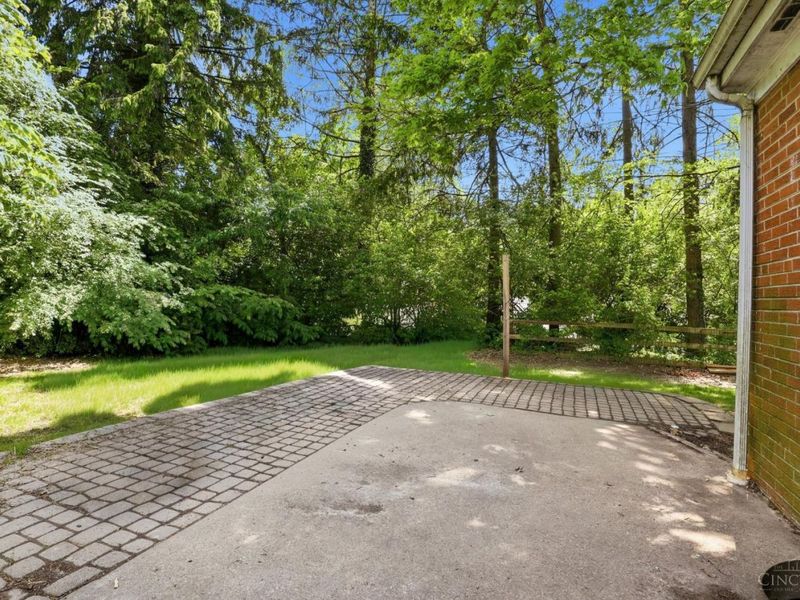 1502 Robinway Drive, Anderson Twp, OH 45230 Photo 7