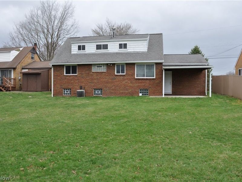 539 Royer Avenue NW, North Canton, OH 44720 Photo 5