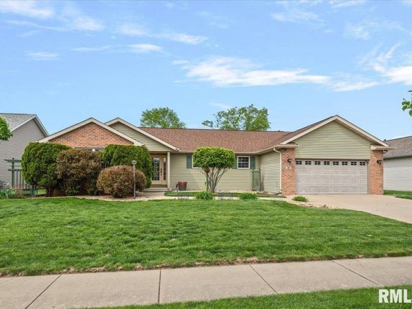 327 Osteen Lane, Chatham, IL 62629