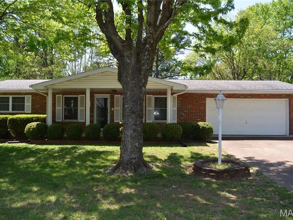 533 Hillsboro Road , Farmington, MO 63640