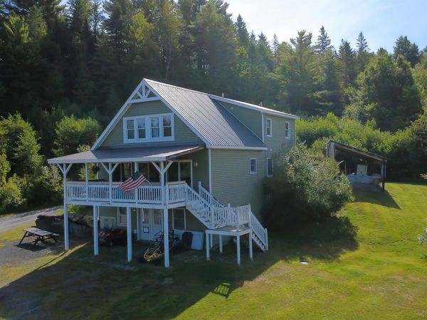 902 Vermont Route 16, Hardwick, VT 05843