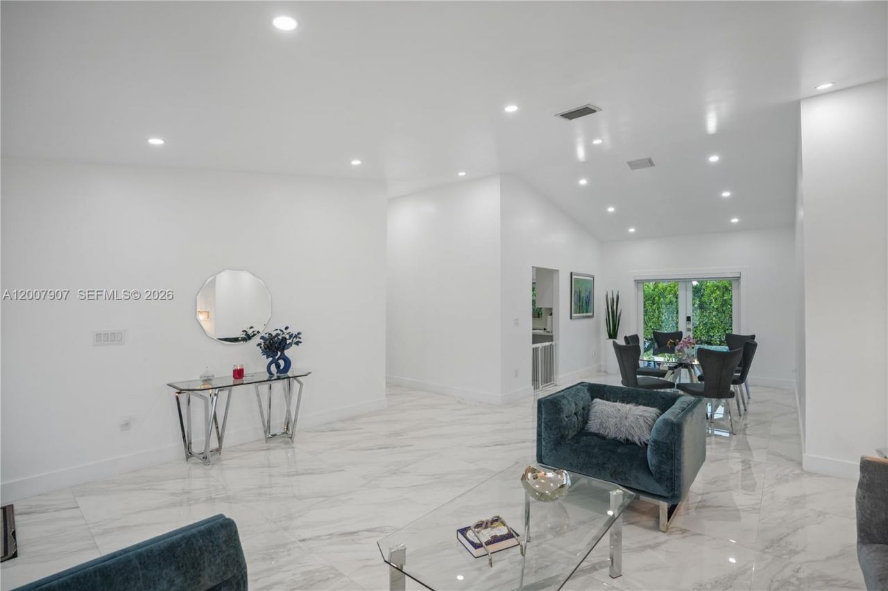 14005 SW 17th Ter , Miami, FL 33175 Photo