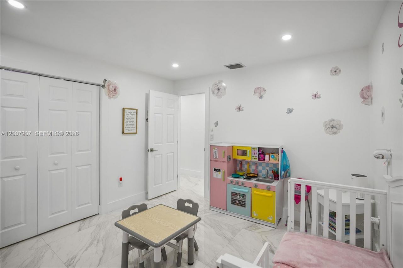 14005 SW 17th Ter , Miami, FL 33175 Photo