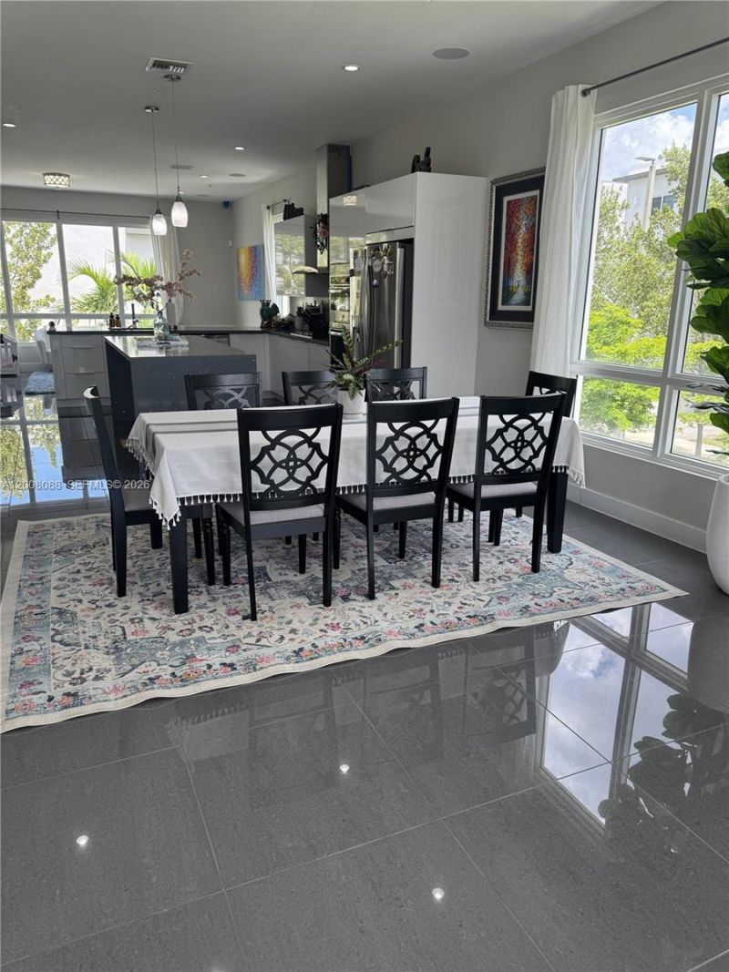 10331 NW 64th Ln , Unit 10331, Doral, FL 33178 Photo