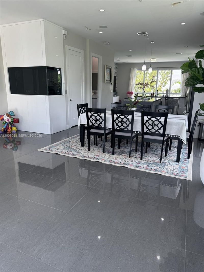 10331 NW 64th Ln , Unit 10331, Doral, FL 33178 Photo
