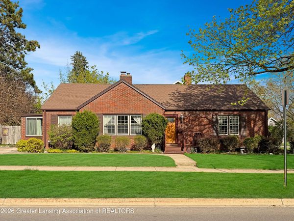 1915 S West Avenue, Jackson, MI 49203