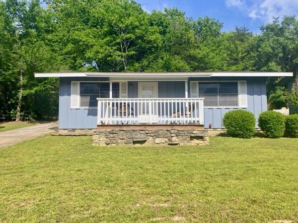 35 E Lakeshore , Cherokee Village, AR 72529