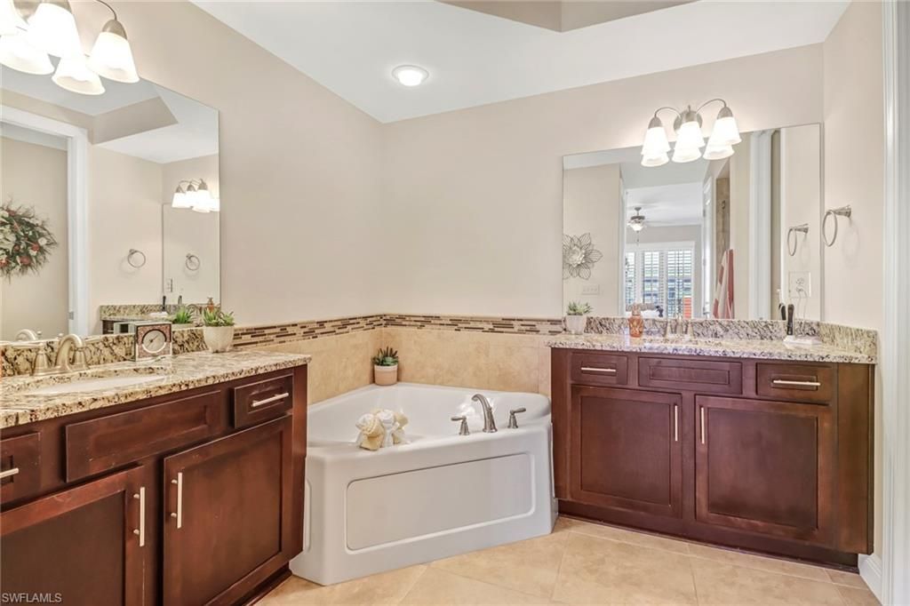 23161 Fashion Dr , Unit 7109, Estero, FL 33928 Photo