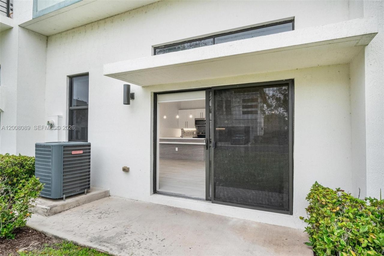 4416 NW 9th St, Plantation, FL 33317 Photo