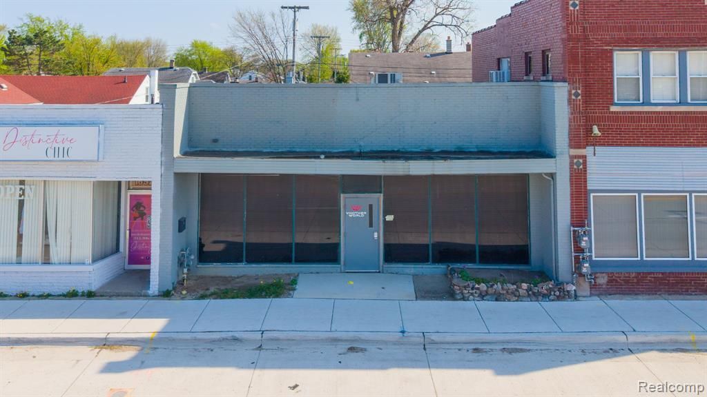 16914 E 9 Mile Road , Eastpointe, MI 48021 Main Photo