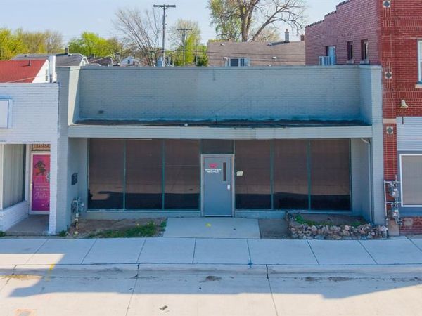 16914 E 9 Mile Road , Eastpointe, MI 48021