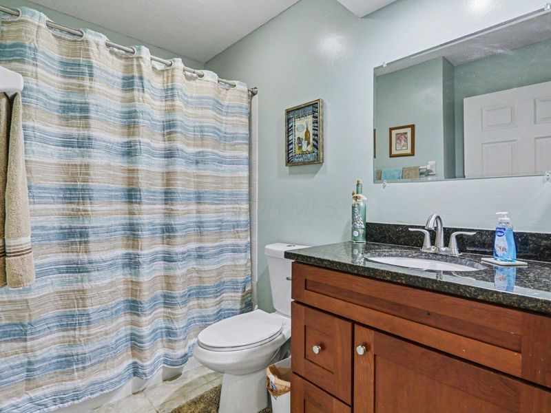 2484 Warm Springs Drive, Unit 2484, Hilliard, OH 43026 Photo 10
