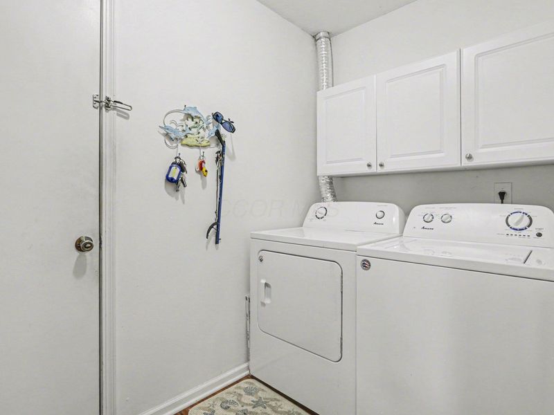 2484 Warm Springs Drive, Unit 2484, Hilliard, OH 43026 Photo 11