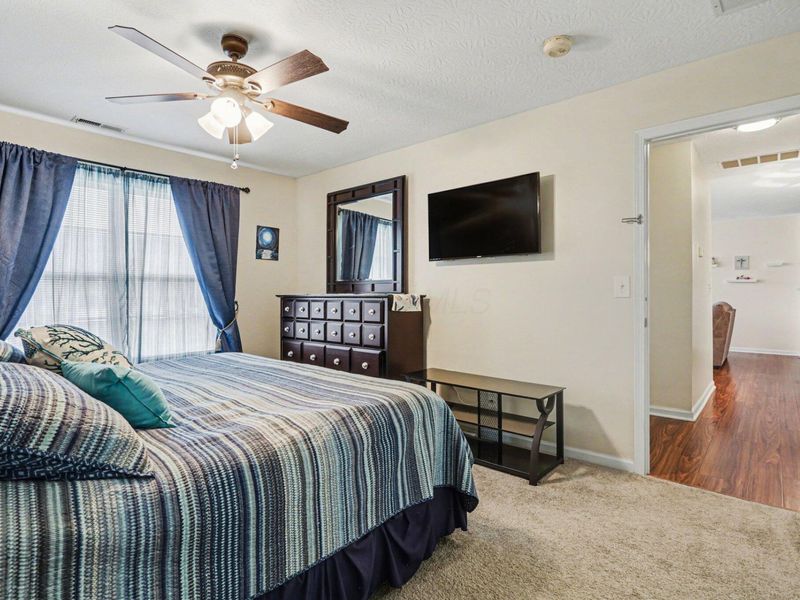 2484 Warm Springs Drive, Unit 2484, Hilliard, OH 43026 Photo 13