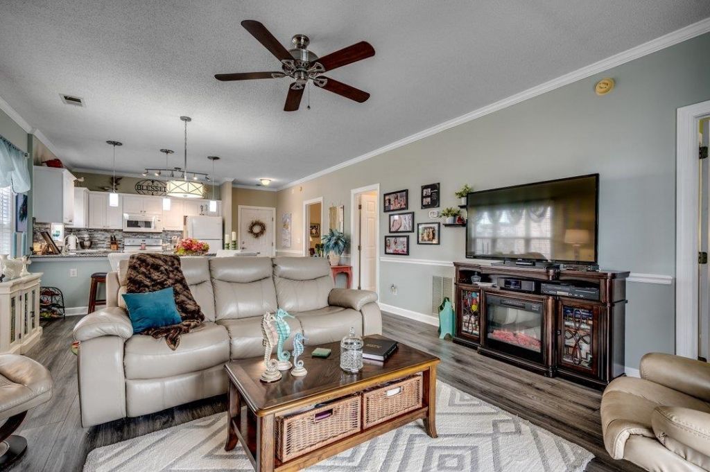 3965 Forsythia Ct. Photo 10