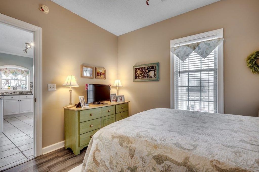 3965 Forsythia Ct. Photo 13