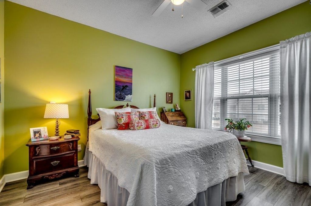 3965 Forsythia Ct. Photo 15