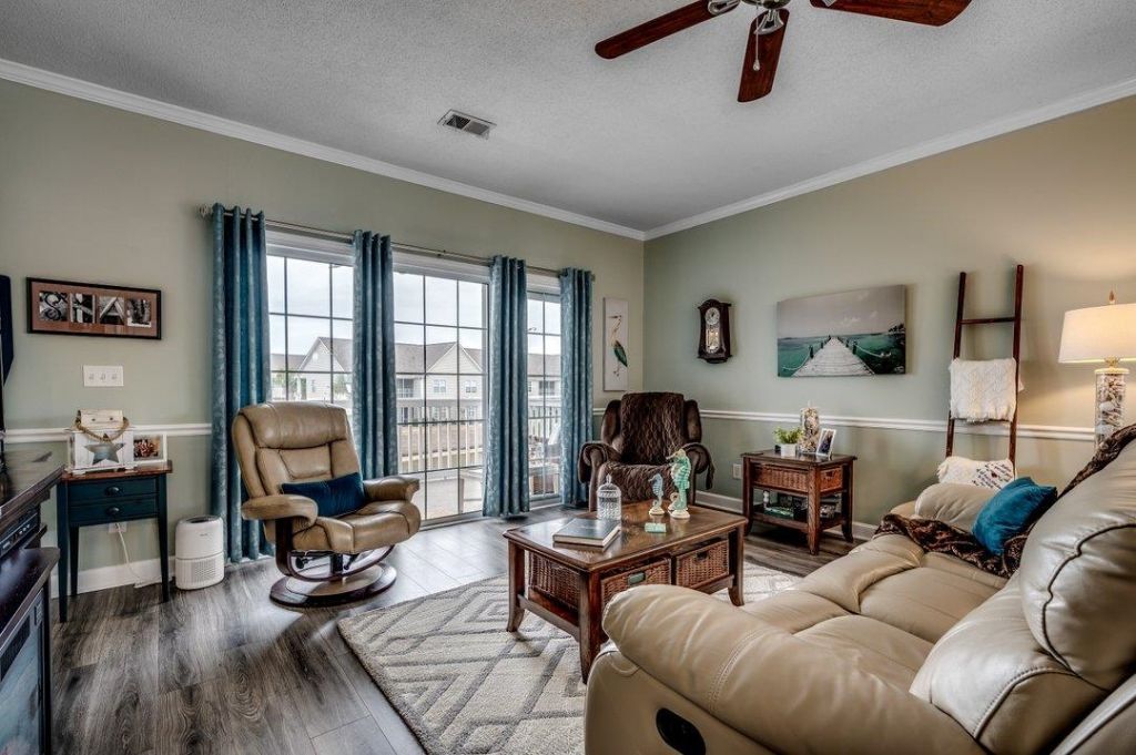 3965 Forsythia Ct. Photo 8