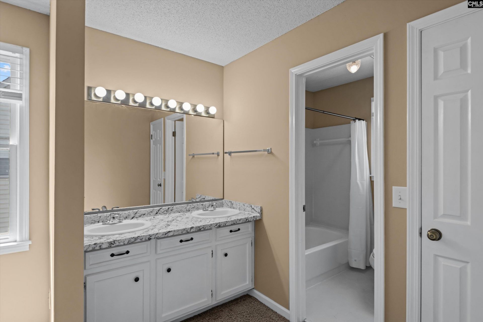 149 Mansfield Circle  Photo 16