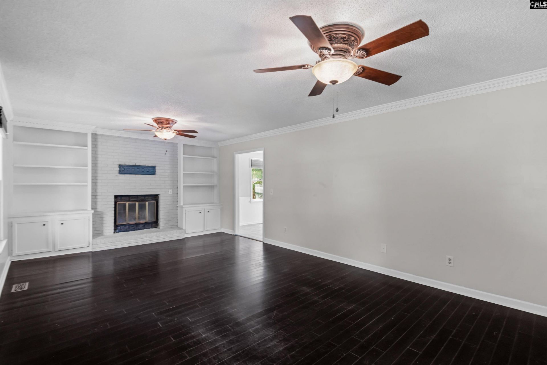 149 Mansfield Circle  Photo 6